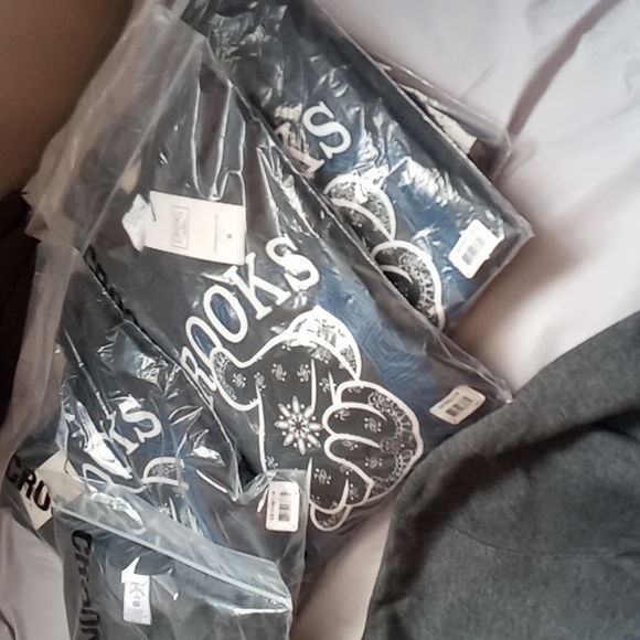 Crooks and castles crew neck sweater - Picture 3 of 3